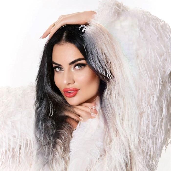 gorgeous girlfriend Alyona, 25 yrs.old from Lviv, Ukraine