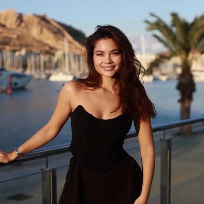 Beautiful girlfriend Svetlana, 21 yrs.old from Alicante, Spain Beautiful girlfriend Svetlana, 21 yrs.old from Alicante, Spain