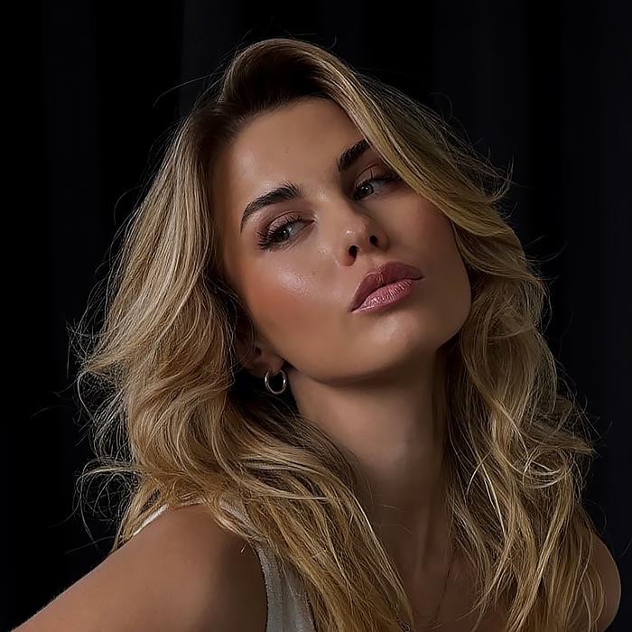 amazing bride Alina, 29 yrs.old from Eastern Europe