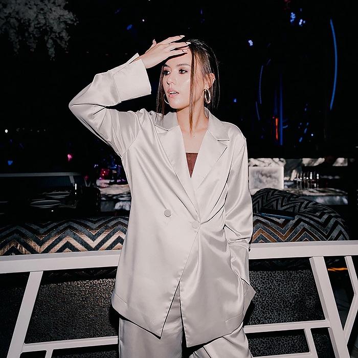 Beautiful wife Alina, 27 yrs.old from Eastern Europe