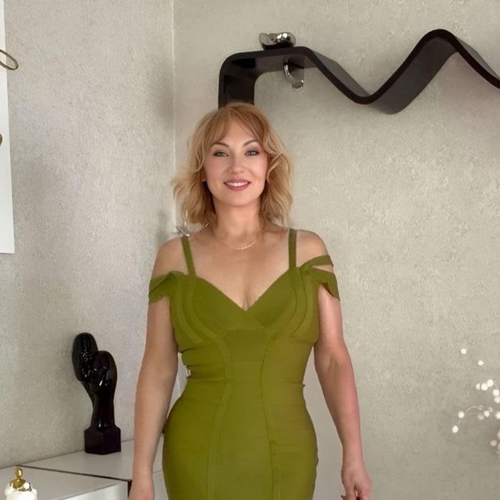 Gorgeous girl Olga, 61 yrs.old from Malaga, Spain