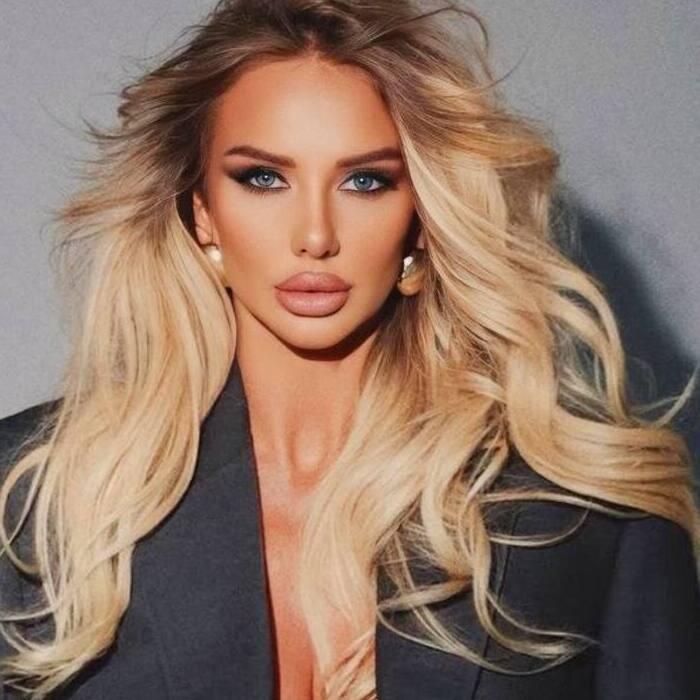 Gorgeous girlfriend Olena, 46 yrs.old from Odessa, Ukraine