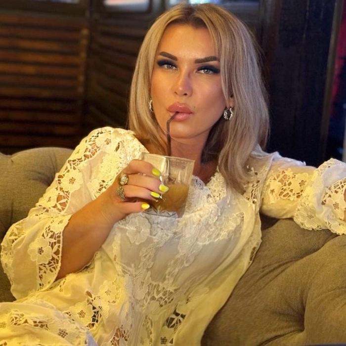 Gorgeous lady Lyudmila, 49 yrs.old from Kiev, Ukraine