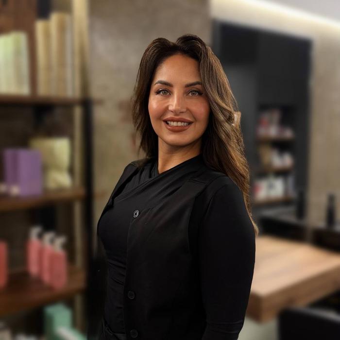 Pretty pen pal Aziza, 44 yrs.old from Alicante, Spain