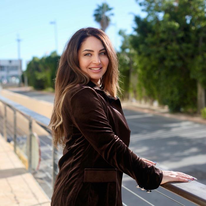 sexy girlfriend Aziza, 44 yrs.old from Alicante, Spain