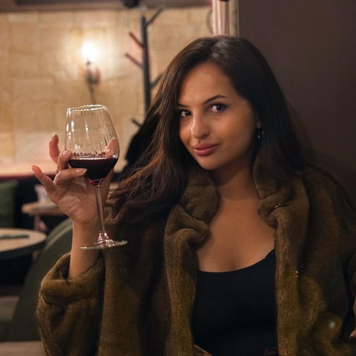 Gorgeous pen pal Elena, 27 yrs.old from Gap, France Gorgeous pen pal Elena, 27 yrs.old from Gap, France