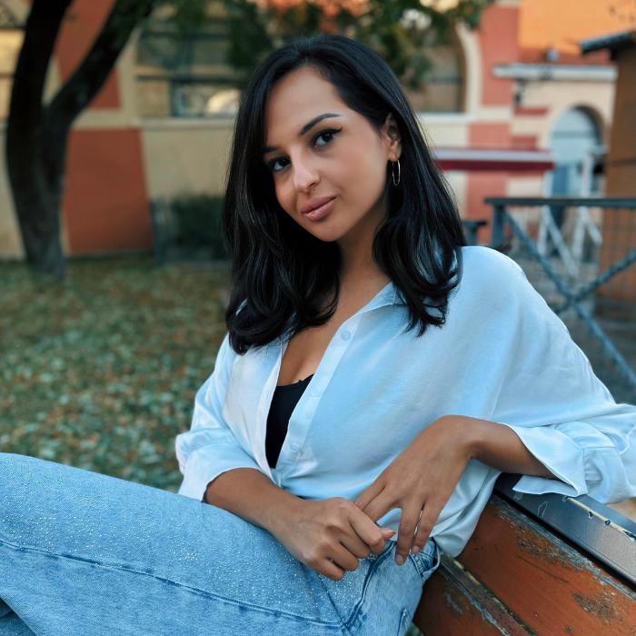 Sexy bride Elena, 27 yrs.old from Gap, France Sexy bride Elena, 27 yrs.old from Gap, France