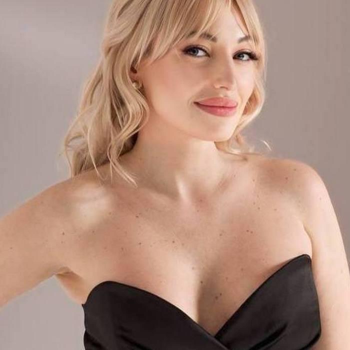 Charming wife Victoria, 41 yrs.old from Dnipro, Ukraine Charming wife Victoria, 41 yrs.old from Dnipro, Ukraine