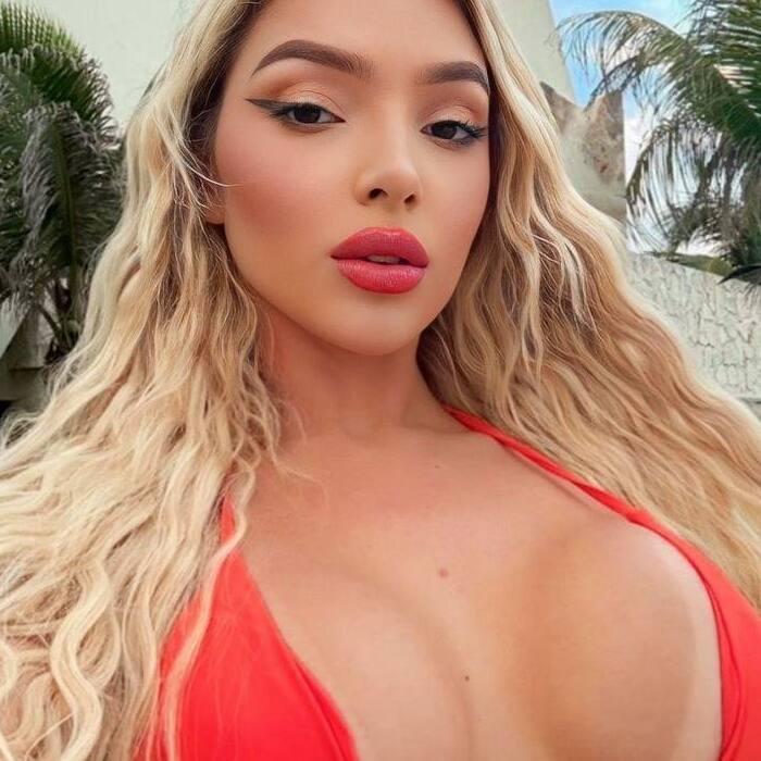 hot woman Caroline, 22 yrs.old from Sao Paulo, Brazil