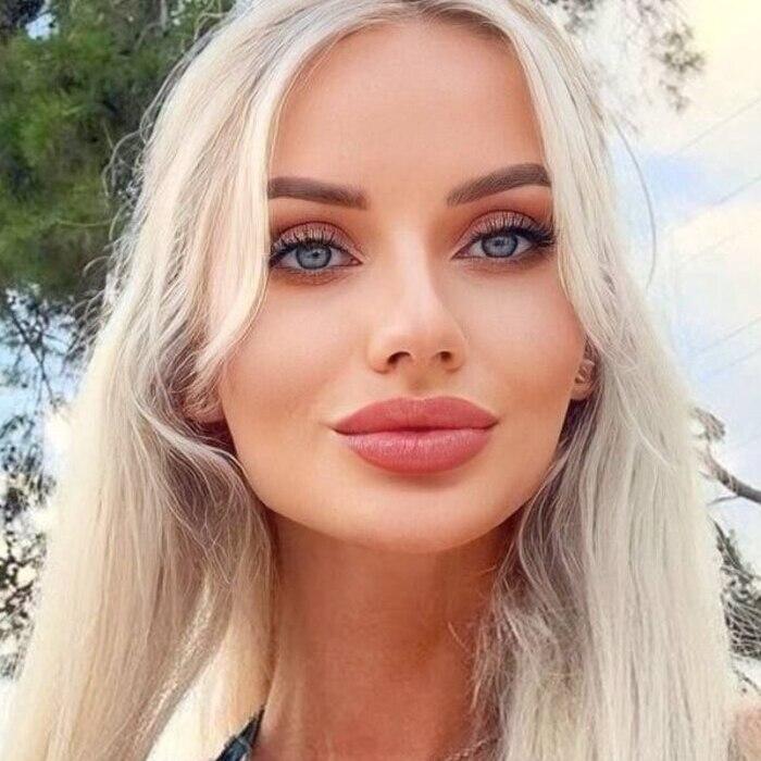 Hot girl Julianna, 33 yrs.old from Brussel, Belgium