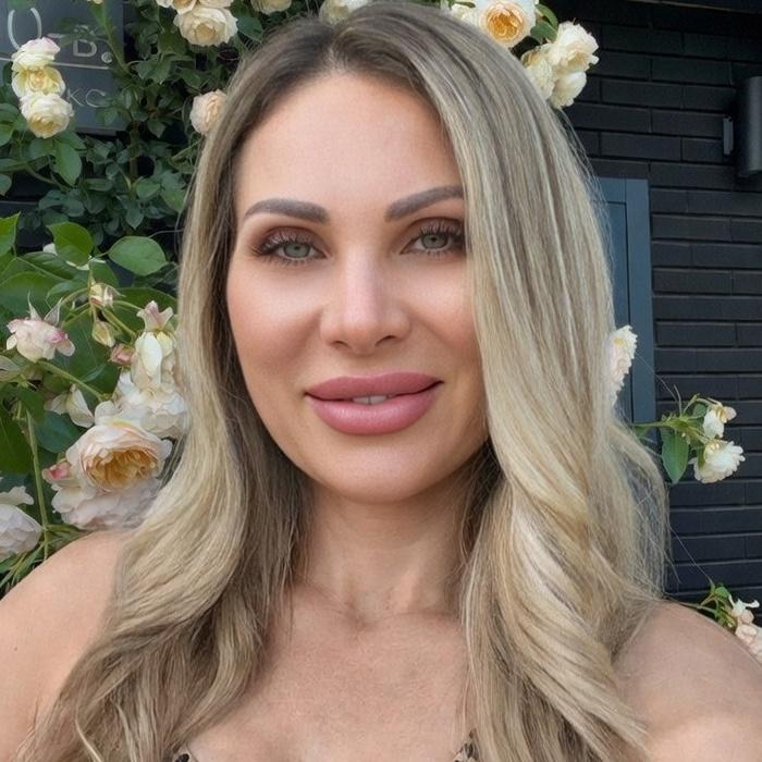 Hot wife Elena, 51 yrs.old from Kiev, Ukraine