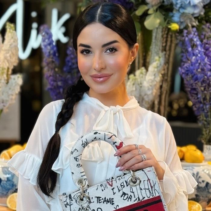 beautiful pen pal Oksana, 44 yrs.old from Lviv, Ukraine