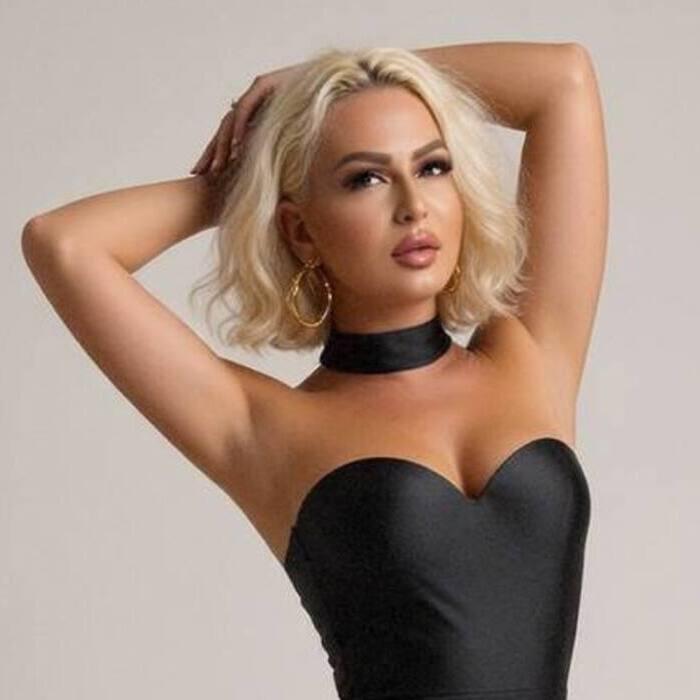 Gorgeous wife Svetlana, 47 yrs.old from Dubai, United Arab Emirates Gorgeous wife Svetlana, 47 yrs.old from Dubai, United Arab Emirates