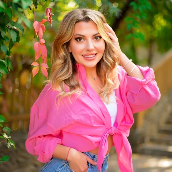 Sexy wife Anna, 34 yrs.old from Odessa, Ukraine