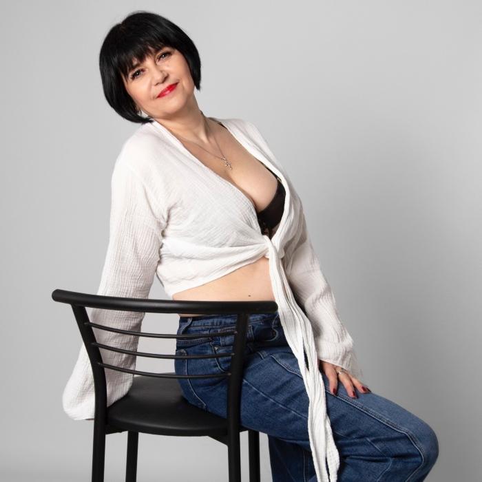 Nice mail order bride Elena, 58 yrs.old from Odessa, Ukraine