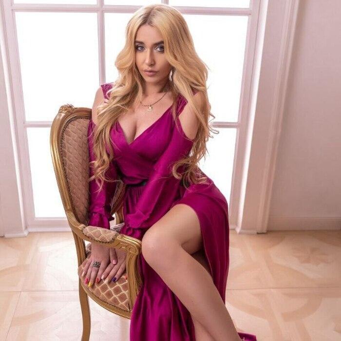 Pretty girlfriend Larisa, 39 yrs.old from Kiev, Ukraine