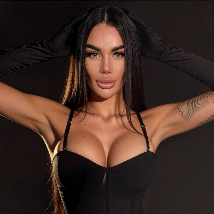 Pretty pen pal Albina, 23 yrs.old from Kiev, Ukraine