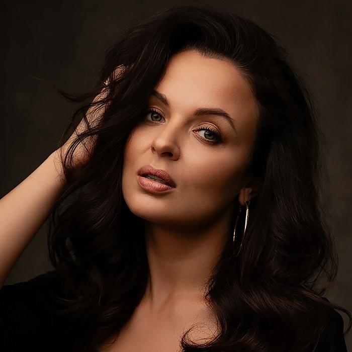 Gorgeous lady Irina, 46 yrs.old from Eastern Europe