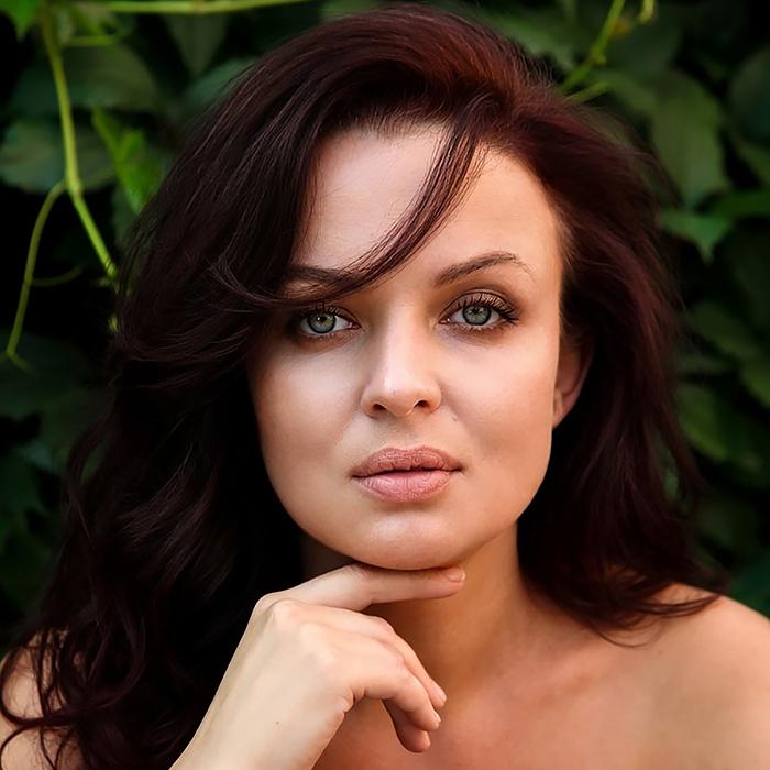 Sexy mail order bride Irina, 46 yrs.old from Eastern Europe