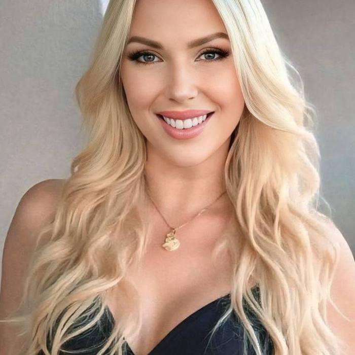 Amazing miss Natalia, 39 yrs.old from Lysander, Italy