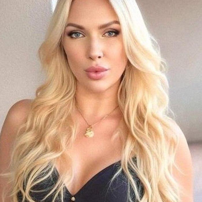 Single pen pal Natalia, 39 yrs.old from Lysander, Italy