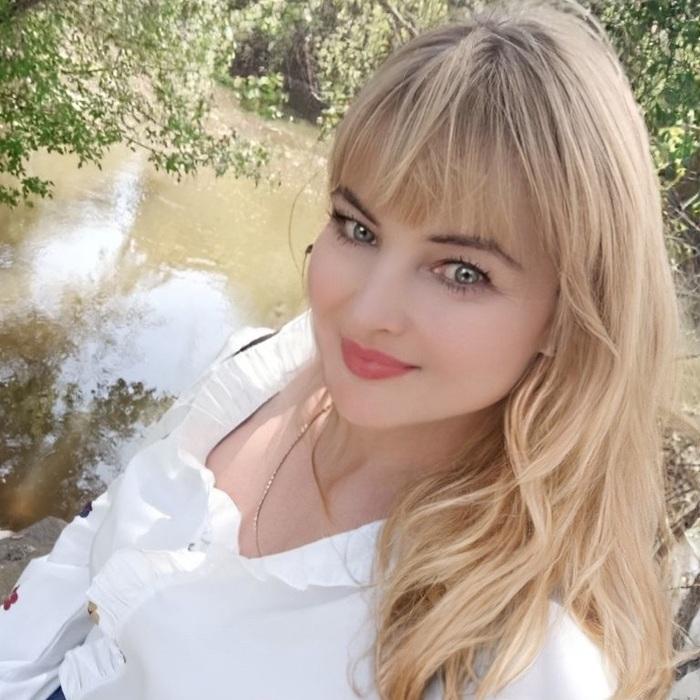 Gorgeous miss Natalia, 52 yrs.old from Lutsk, Ukraine