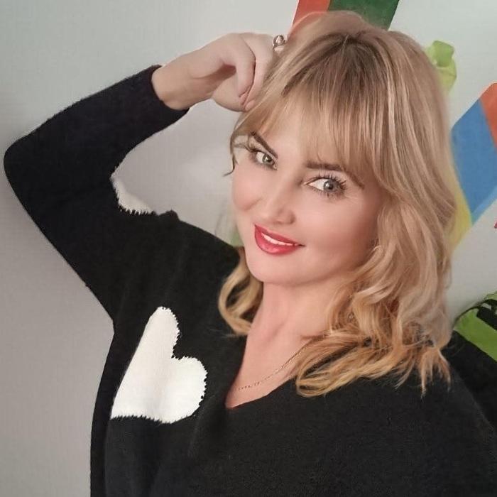 Gorgeous bride Natalia, 52 yrs.old from Lutsk, Ukraine