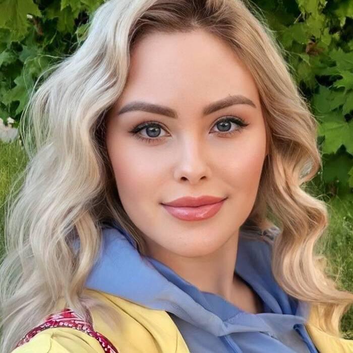gorgeous pen pal Victoria, 28 yrs.old from Yuzhnoukrainsk, Ukraine