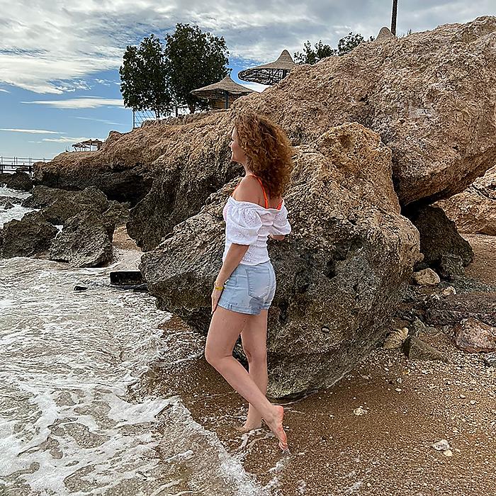 Sexy girlfriend Elena, 53 yrs.old from Eastern Europe