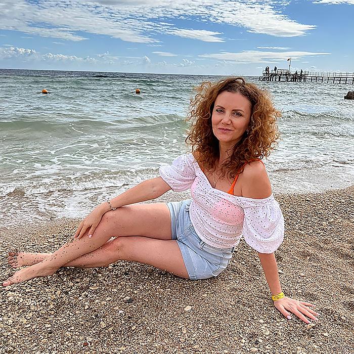 Amazing woman Elena, 53 yrs.old from Eastern Europe