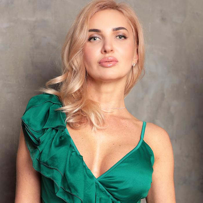 Beautiful woman Yana, 46 yrs.old from Dnipro, Ukraine Beautiful woman Yana, 46 yrs.old from Dnipro, Ukraine